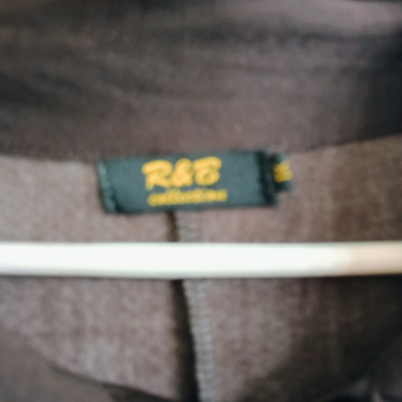 Vibrant Paisley Dress - Picture 3 of 9